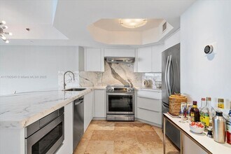 8911 Collins Ave in Surfside, FL - Building Photo - Building Photo