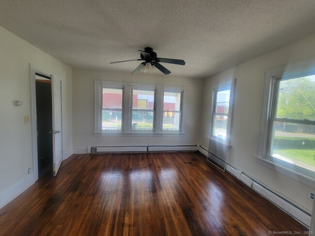 83 Baldwin Ave in Waterbury, CT - Building Photo - Building Photo
