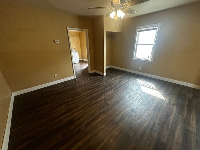 1106 Olive St in St. Joseph, MO - Building Photo - Building Photo