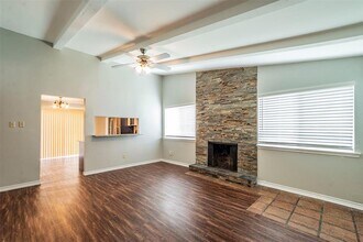 304 W William Cannon Dr in Austin, TX - Building Photo - Building Photo