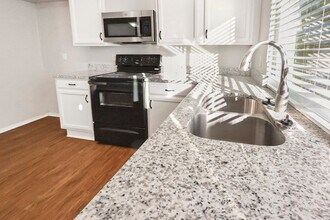 6400 Pine St in Rowlett, TX - Building Photo - Building Photo