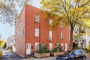 1952 De Villiers Rue in Montréal, QC - Building Photo
