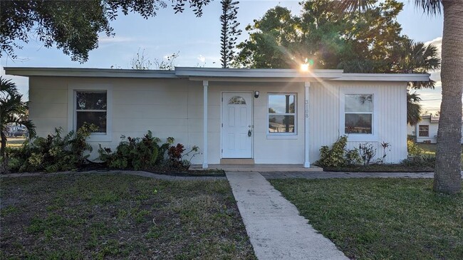 3108 Whiting Ln in Port Charlotte, FL - Building Photo - Building Photo