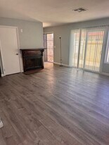 2120 El Domingo Cir in Lancaster, CA - Building Photo