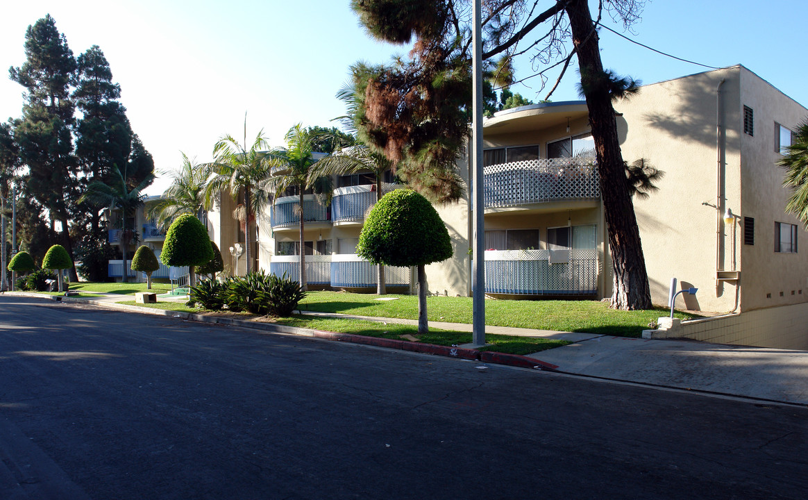 850 Victor Ave in Inglewood, CA - Building Photo