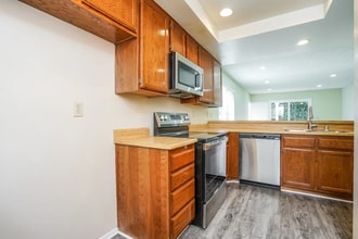 779 Stone Harbor Cir in La Habra, CA - Building Photo - Building Photo