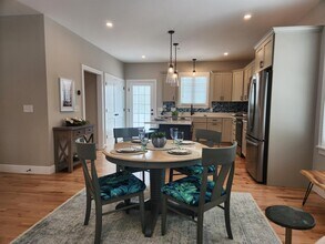 57 Evergreen Dr in Auburn, NH - Building Photo - Building Photo