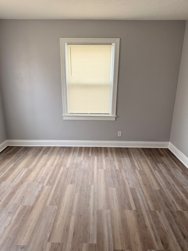 4136 Virginia Ave in Louisville, KY - Building Photo - Building Photo