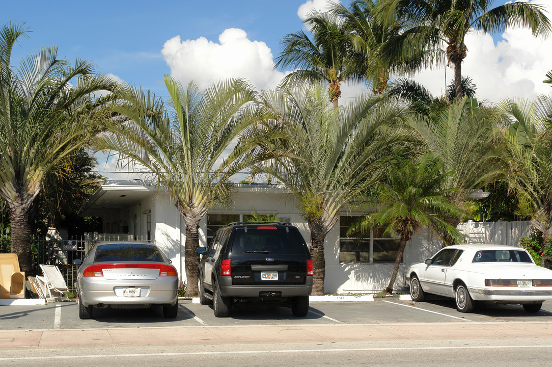 4613 N Ocean Dr in Fort Lauderdale, FL - Foto de edificio