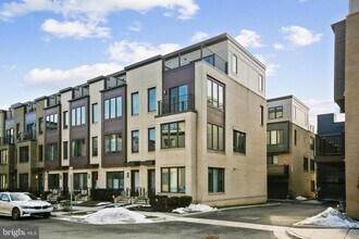 6654 Eames Wy in Bethesda, MD - Building Photo - Building Photo