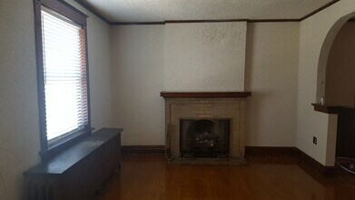 5126 Lexington Ave, Unit 2 in St. Louis, MO - Foto de edificio - Building Photo