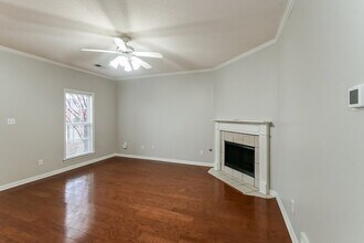 2174 Berry Bush Ln in Memphis, TN - Building Photo - Building Photo