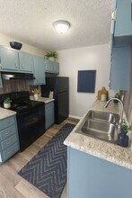 4510 Hutton Rd in Knoxville, TN - Foto de edificio - Building Photo