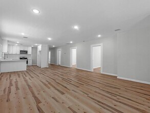 4517 White Rock St in Houston, TX - Building Photo - Building Photo