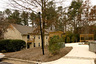 1513 E Franklin St in Chapel Hill, NC - Building Photo - Building Photo