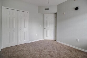 9523 Newdale Way-Unit -APT 102 in Riverview, FL - Building Photo - Building Photo