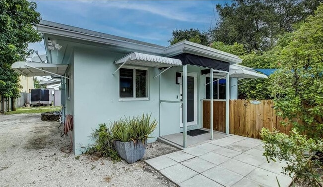 501 SW 11th St in Fort Lauderdale, FL - Building Photo - Building Photo