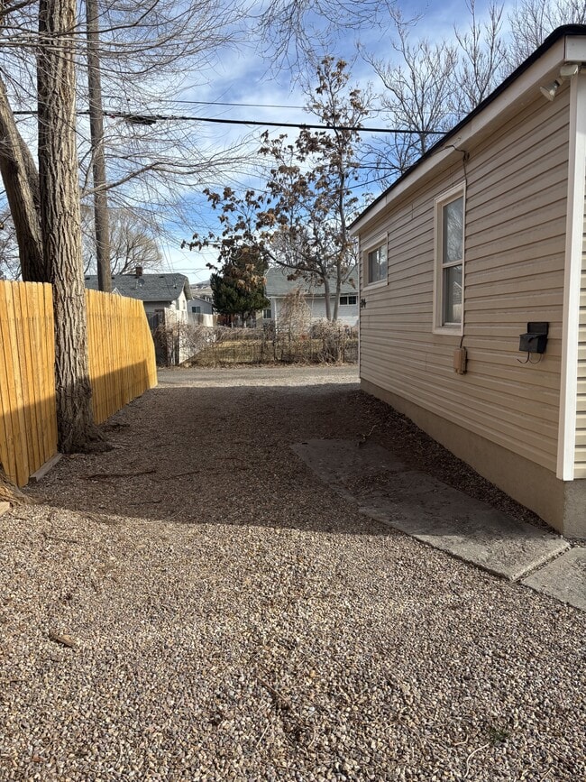 394 Warren Ave in Pocatello, ID - Building Photo - Building Photo