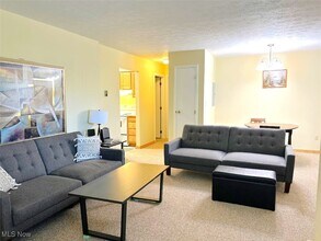 200 Fernwood Rd in Wintersville, OH - Building Photo - Building Photo