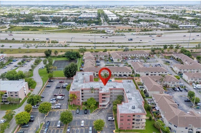 8425 NW 8th St in Miami, FL - Building Photo - Building Photo