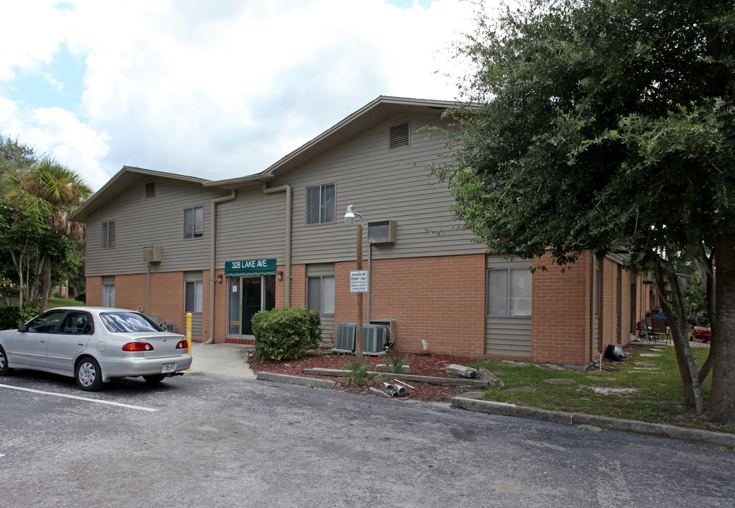 Maitland Shores in Maitland, FL - Building Photo