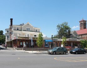 96-110 N Pleasant St in Amherst, MA - Building Photo - Building Photo