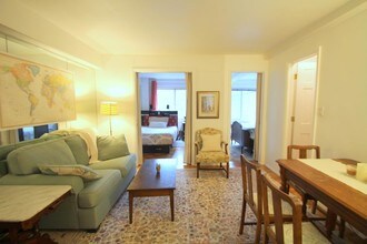 240 E 55th St-Unit -10-C in New York, NY - Building Photo - Building Photo