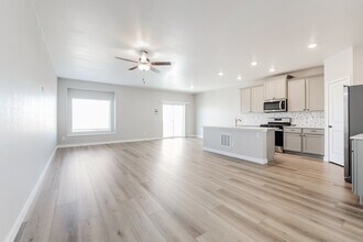 9452 Truckee Ct in Commerce City, CO - Building Photo - Building Photo