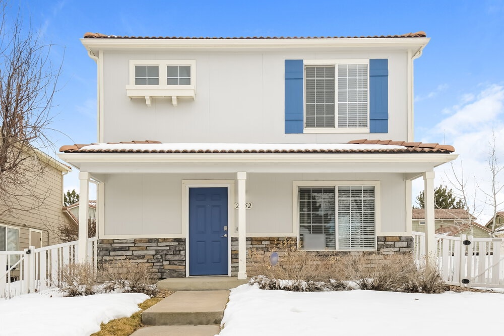 21552 E 47th Ave in Denver, CO - Building Photo