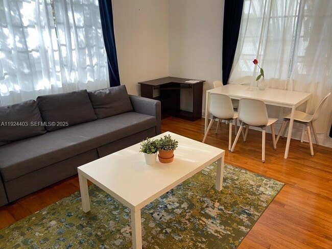 1410 Euclid Ave in Miami Beach, FL - Building Photo - Building Photo