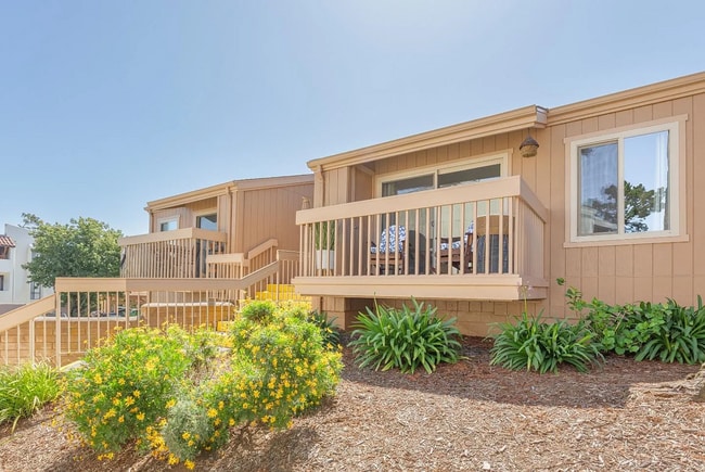 property at 300 Glenwood Cir