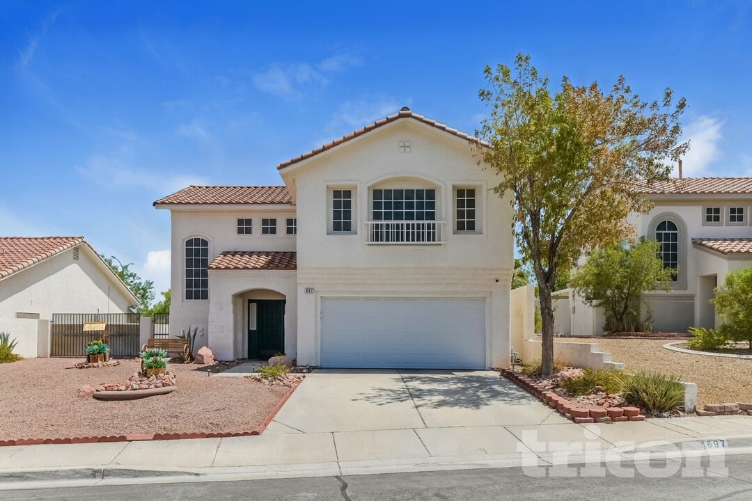 697 Senator Ct in Henderson, NV - Building Photo