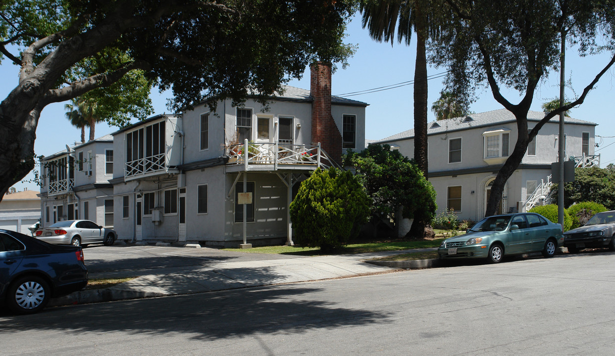 410 Euclid Ave in Pasadena, CA - Building Photo