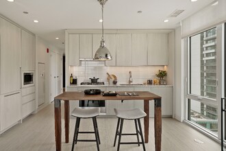 357 N Union Ave in Chicago, IL - Building Photo - Building Photo