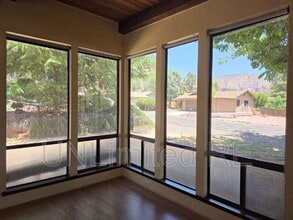 355 Canyon Diablo Rd in Sedona, AZ - Building Photo - Building Photo