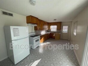 1502 Larson St in Greensboro, NC - Building Photo - Building Photo