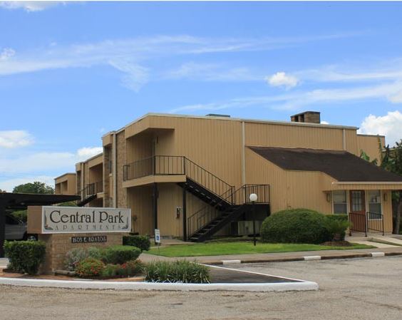 Central Park Apartments in Victoria, TX - Building Photo - Other