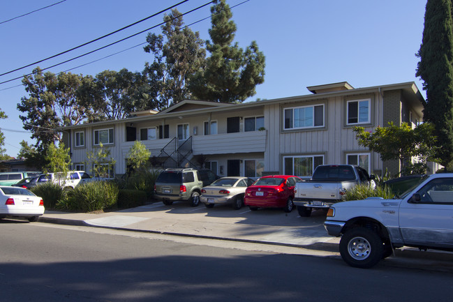 Park Apartments in El Cajon, CA - Building Photo - Building Photo