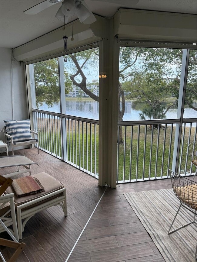 2940 N Course Dr in Pompano Beach, FL - Foto de edificio - Building Photo