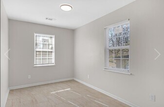 111 W Dison Ave in Memphis, TN - Building Photo - Building Photo