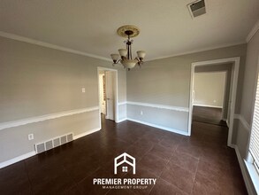 2714 Gerald Ford Dr W in Memphis, TN - Building Photo - Building Photo