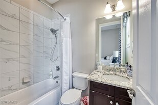 13866 Woodhaven Cir in Ft. Myers, FL - Building Photo