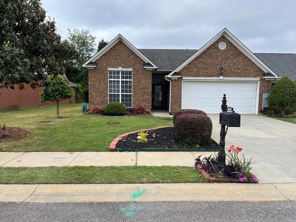 1247 Carriage Dr in Aiken, SC - Building Photo