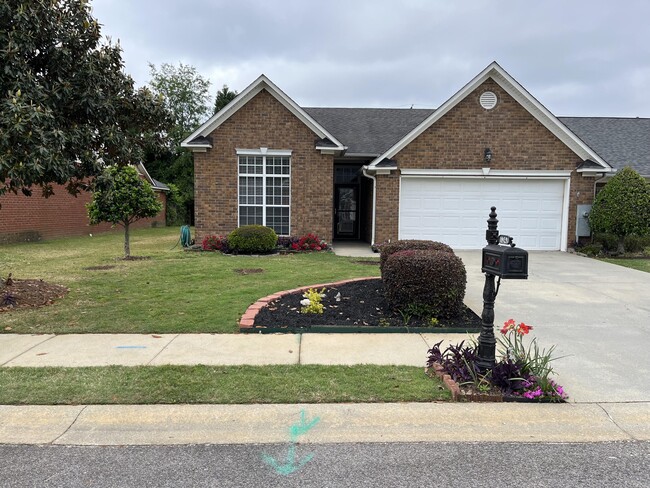 1247 Carriage Dr
