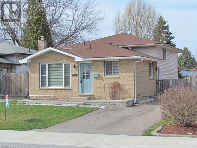 property at 48 Larchwood Cir