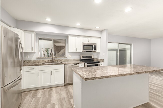 8558 E Indian School Rd in Scottsdale, AZ - Building Photo - Building Photo
