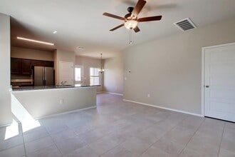 1204 Garland Rd in Georgetown, TX - Foto de edificio - Building Photo