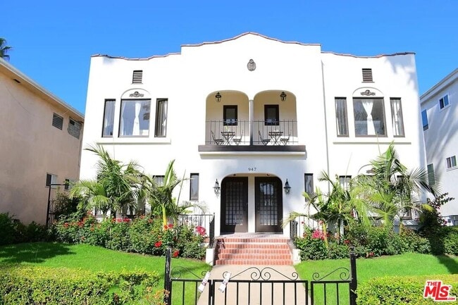 property at 947 5th St