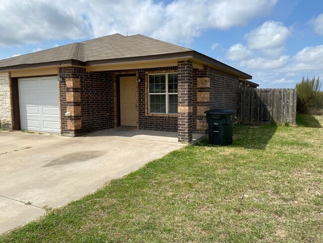 2501 Cody Poe Rd in Killeen, TX - Building Photo - Building Photo