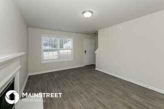 2400 Vine St in Union City, GA - Building Photo - Building Photo